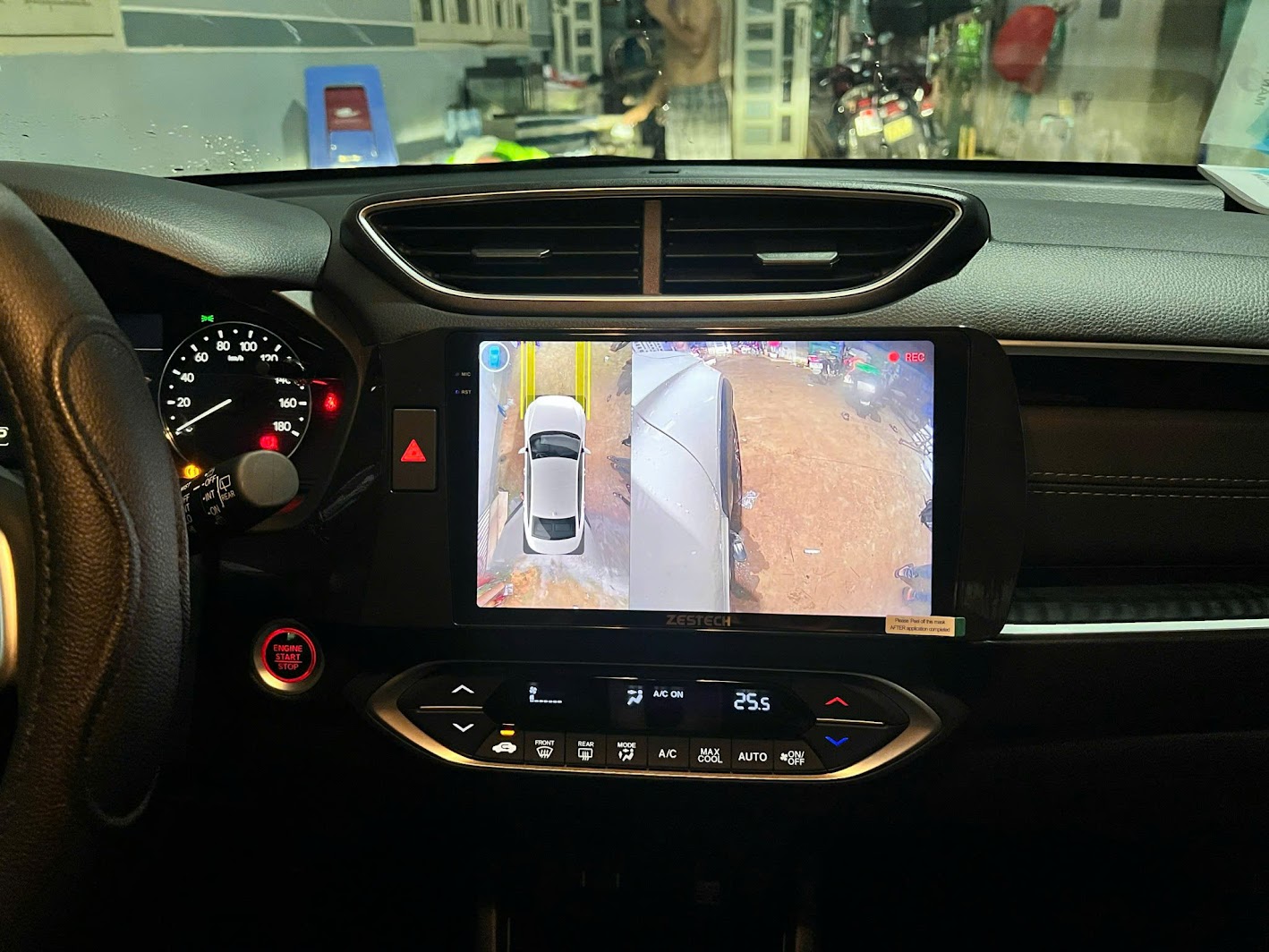 Màn hình ô tô Zestech ZForce tại Thành Phát Auto