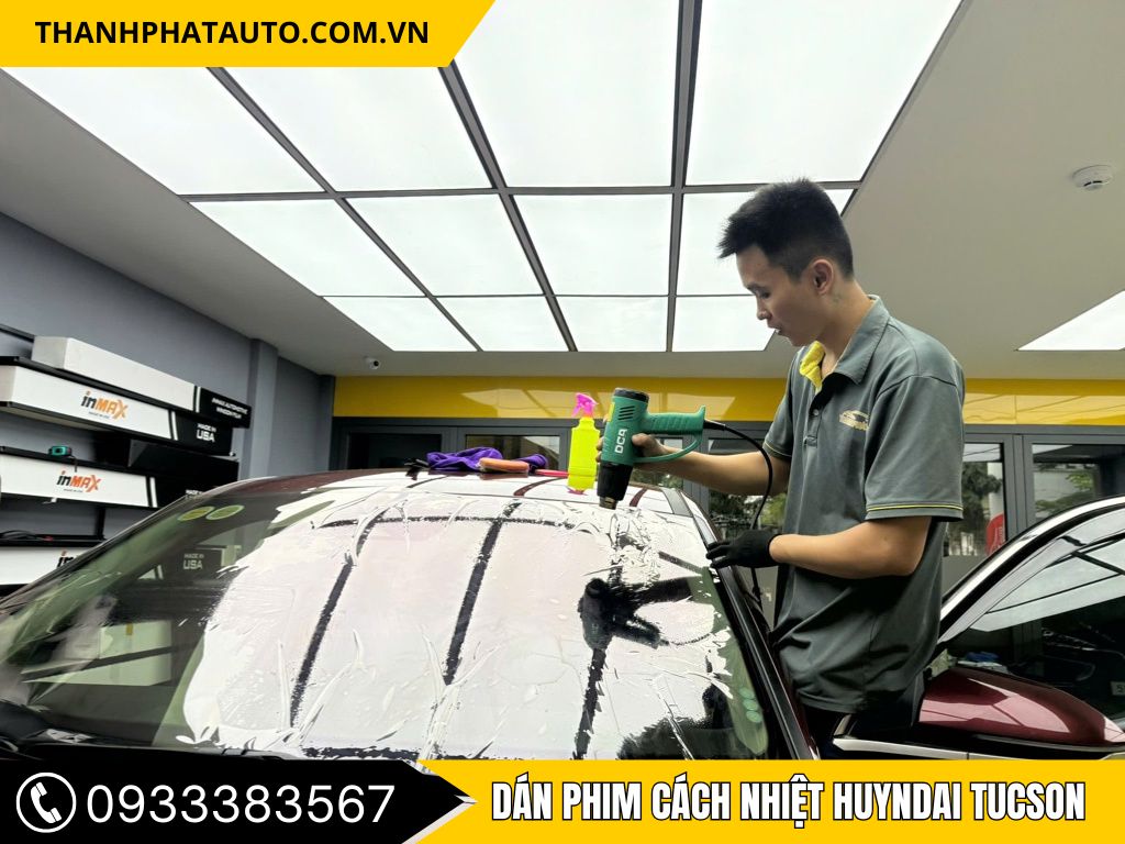 Dán Phim Cách Nhiệt Xe Hyundai Tucson Tại TP.HCM 