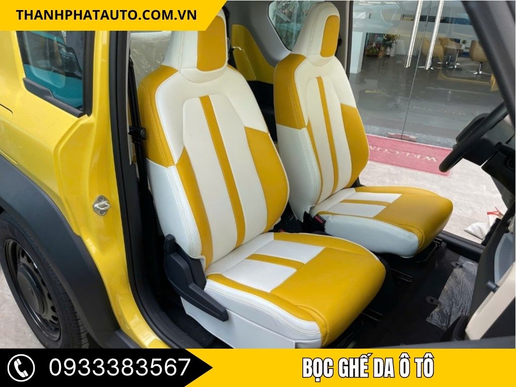 Ấn tượng ngay từ ánh nhìn đầu tiên với bọc ghế da ô tô tại Tây Ninh tone vàng trắng nổi bật. Thành Phát Auto thi công tỉ mỉ, chuẩn dáng ghế, giúp không gian nội thất bừng sáng và sang trọng hơn.