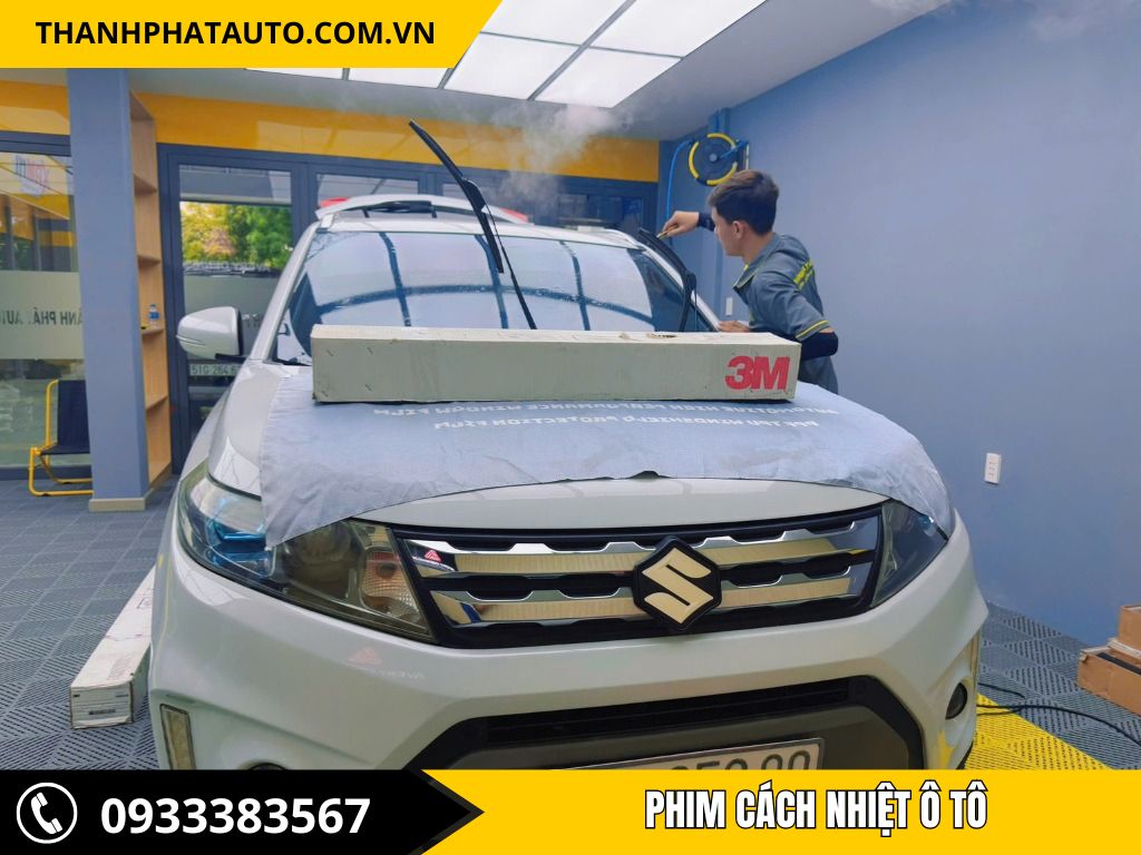 dán phim cách nhiệt oto tại Tây Ninh với chi phí hợp lý mà vẫn đảm bảo hiệu quả chống nóng. Công nghệ phủ IR đa tầng giúp giảm đến 90% tia hồng ngoại