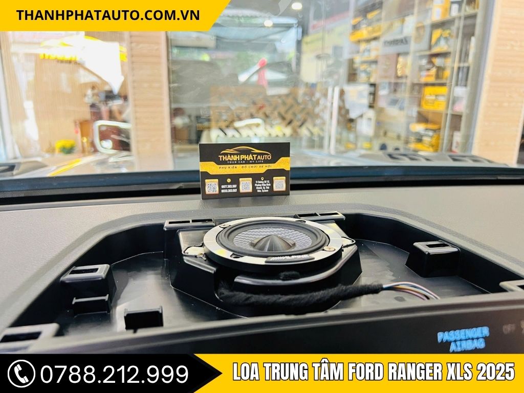 Loa trung tâm Ford Ranger XLS 2025