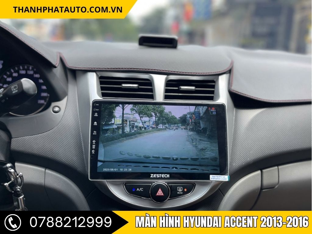 Màn hình Android Hyundai Accent 2013 không chỉ đơn giản là nâng cấp giải trí mà còn giúp bạn tìm đường chính xác và dễ dàng hơn với Vietmap. Thêm vào đó, các tính năng như camera lùi và kết nối Bluetooth sẽ giúp bạn lái xe an toàn và thuận tiện.