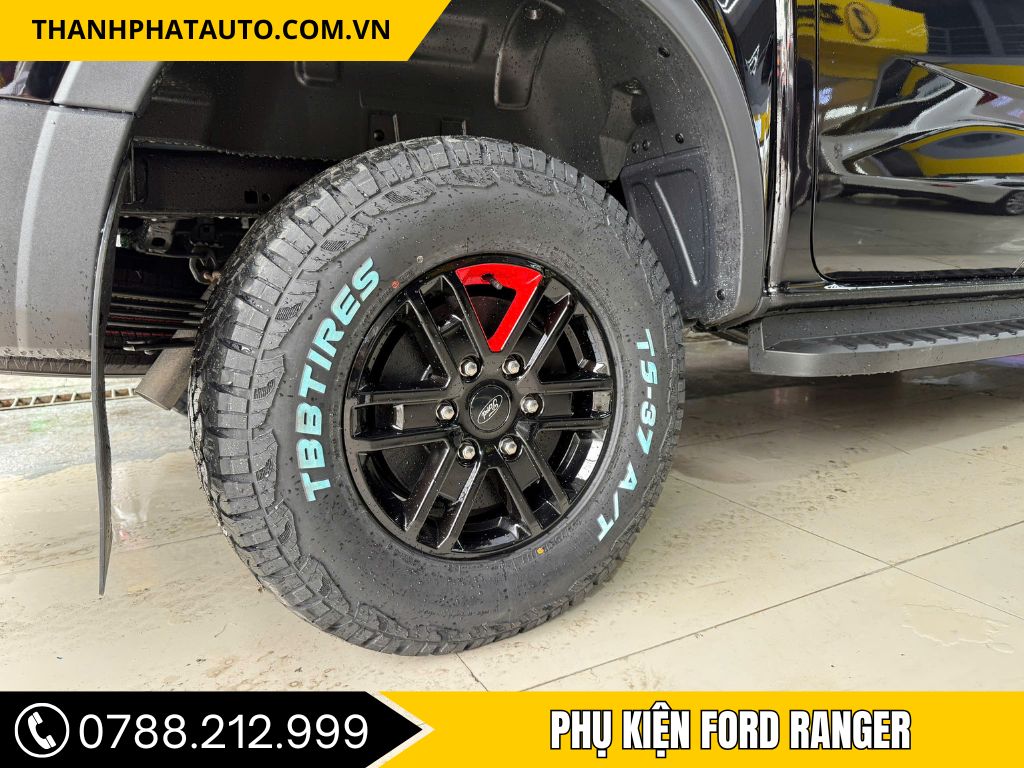 Phụ kiên sơn mâm đen đỏ xe bán tải Fors Ranger XLS 2025