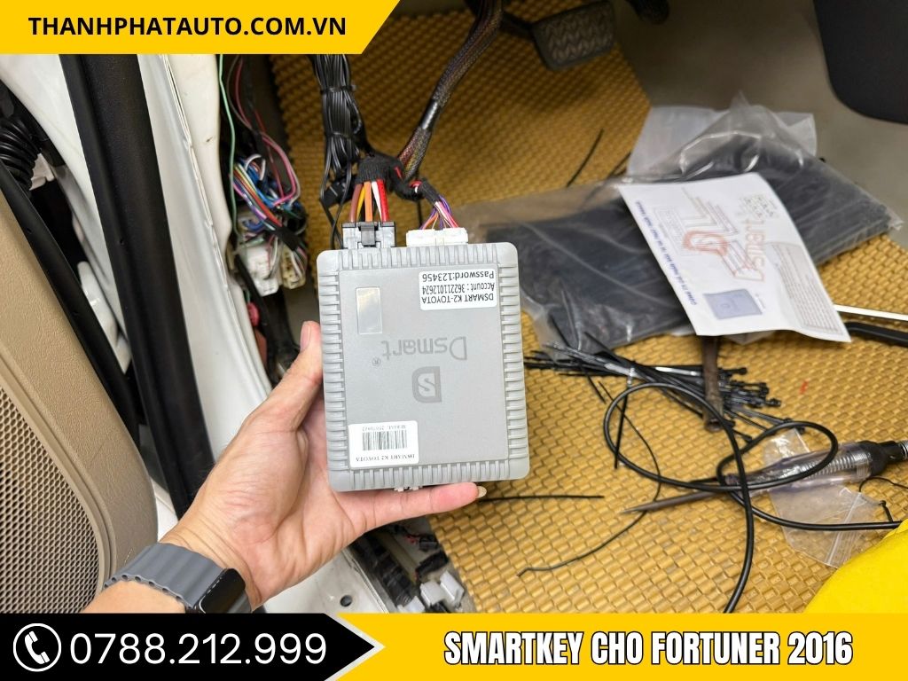 Smartkey Cho Toyota Fotuner 2016