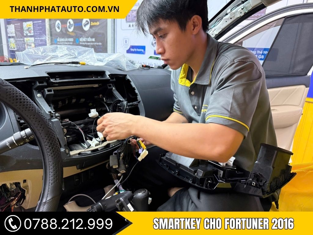 Smartkey cho Fortuner 2016 