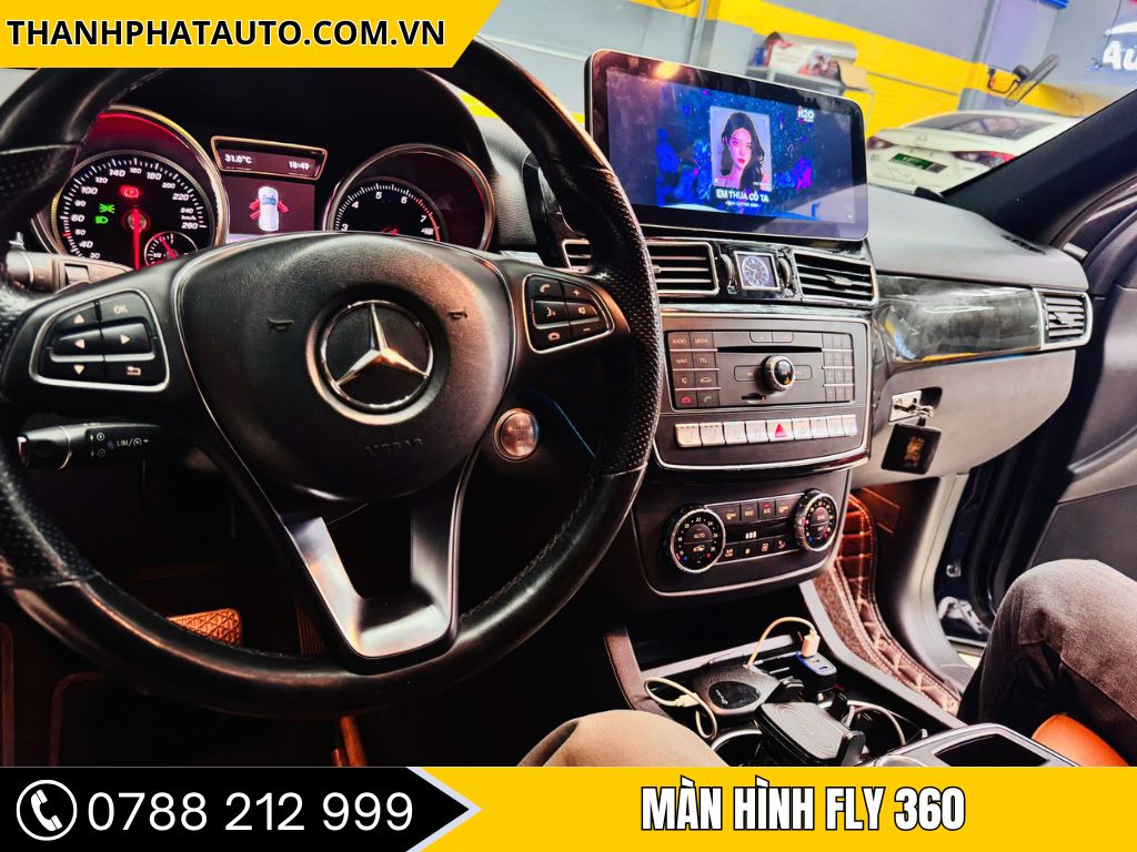 Màn hình Fly 360 cho Mercedes GLE 400
