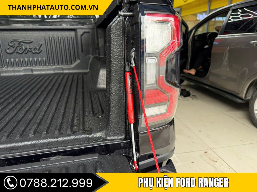 Phụ kiện Ford Ranger XLS 2025