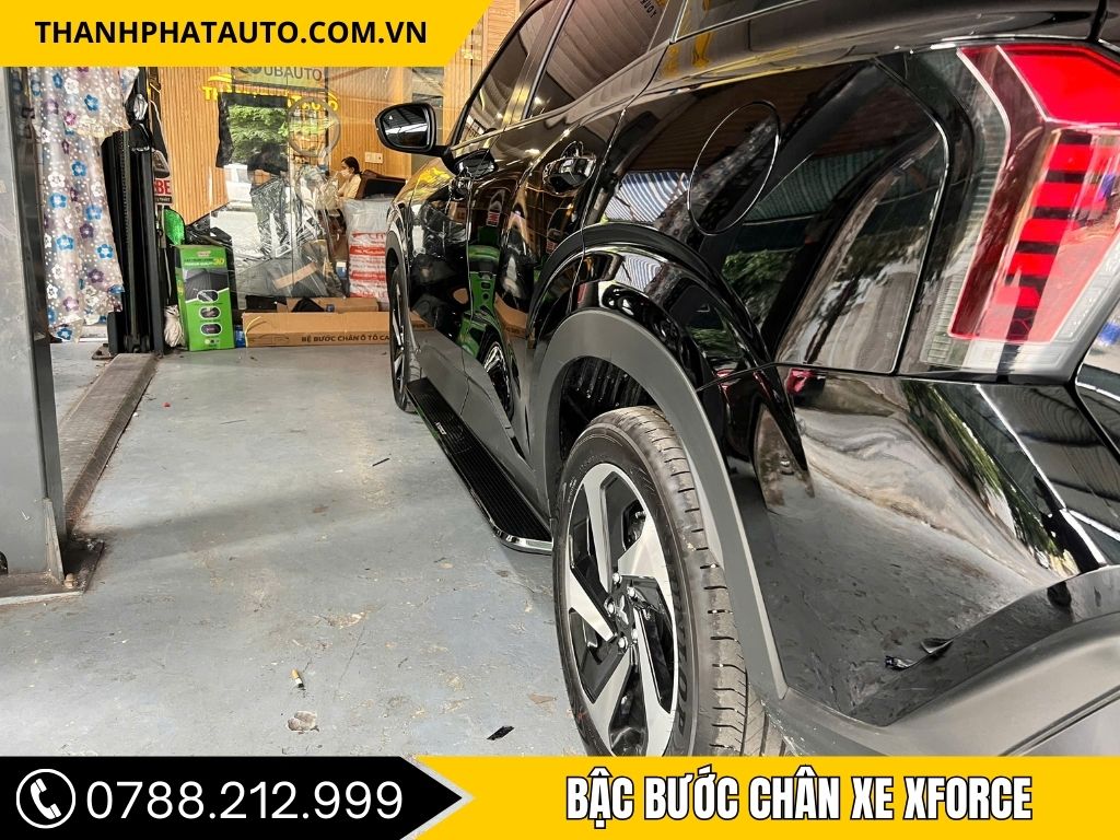 Hình Ảnh Bậc Bước Chân Xe Xforce