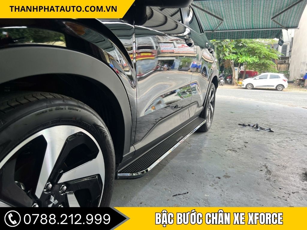 Hình Ảnh Bậc Bước Chân Xe Xforce