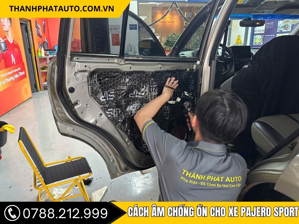 Cách Âm Chống Ồn Cho Xe Pajero Sport