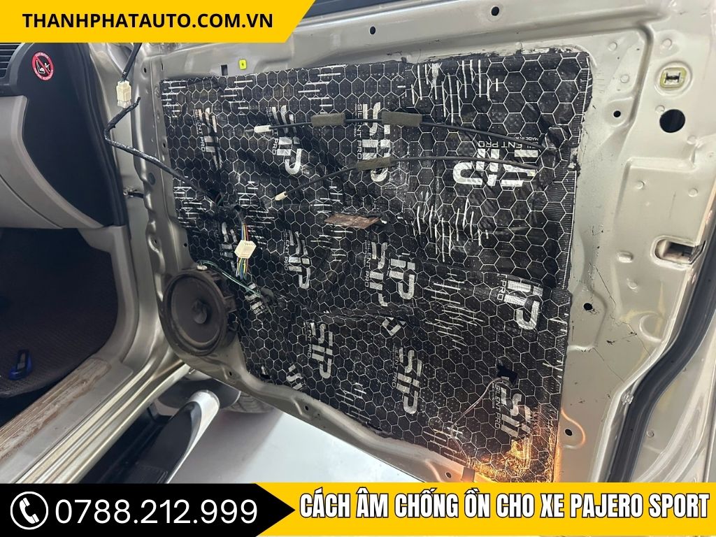 Cách Âm Chống Ồn Cho Xe Pajero Sport