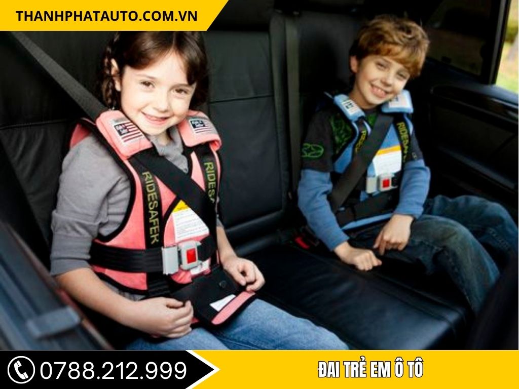 Ghế Ô Tô Hay Đai An Toàn Cho Bé - Lựa Chọn Nào Là Tốt Nhất Cho Trẻ