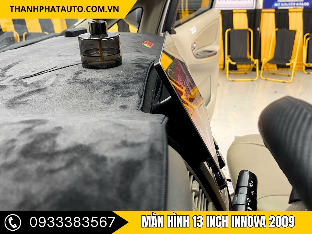 Màn Hình 13 Inch Innova 2009 – Tăng Cường Công Nghệ