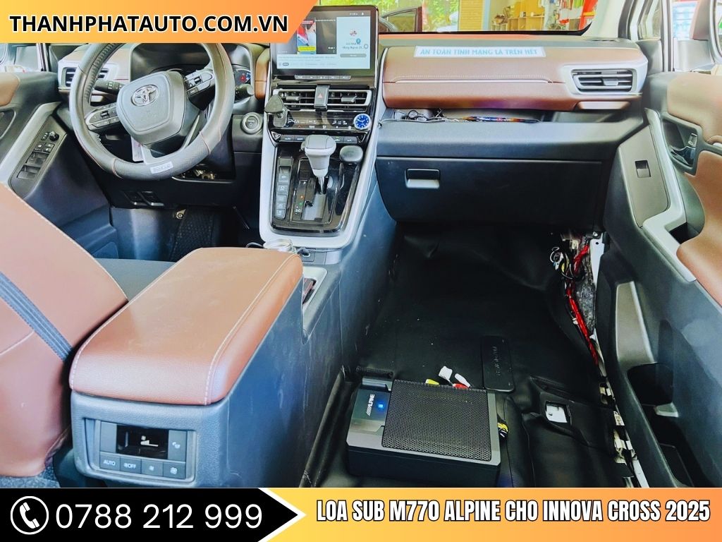Loa Sub M770 ALPINE Cho Innova Cross 2025
