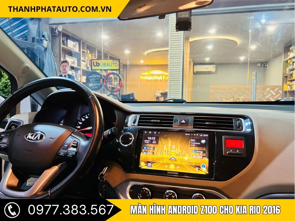 Nội thất Kia Rio 2016 trở nên hiện đại hơn với màn hình cảm ứng Android kích thước lớn