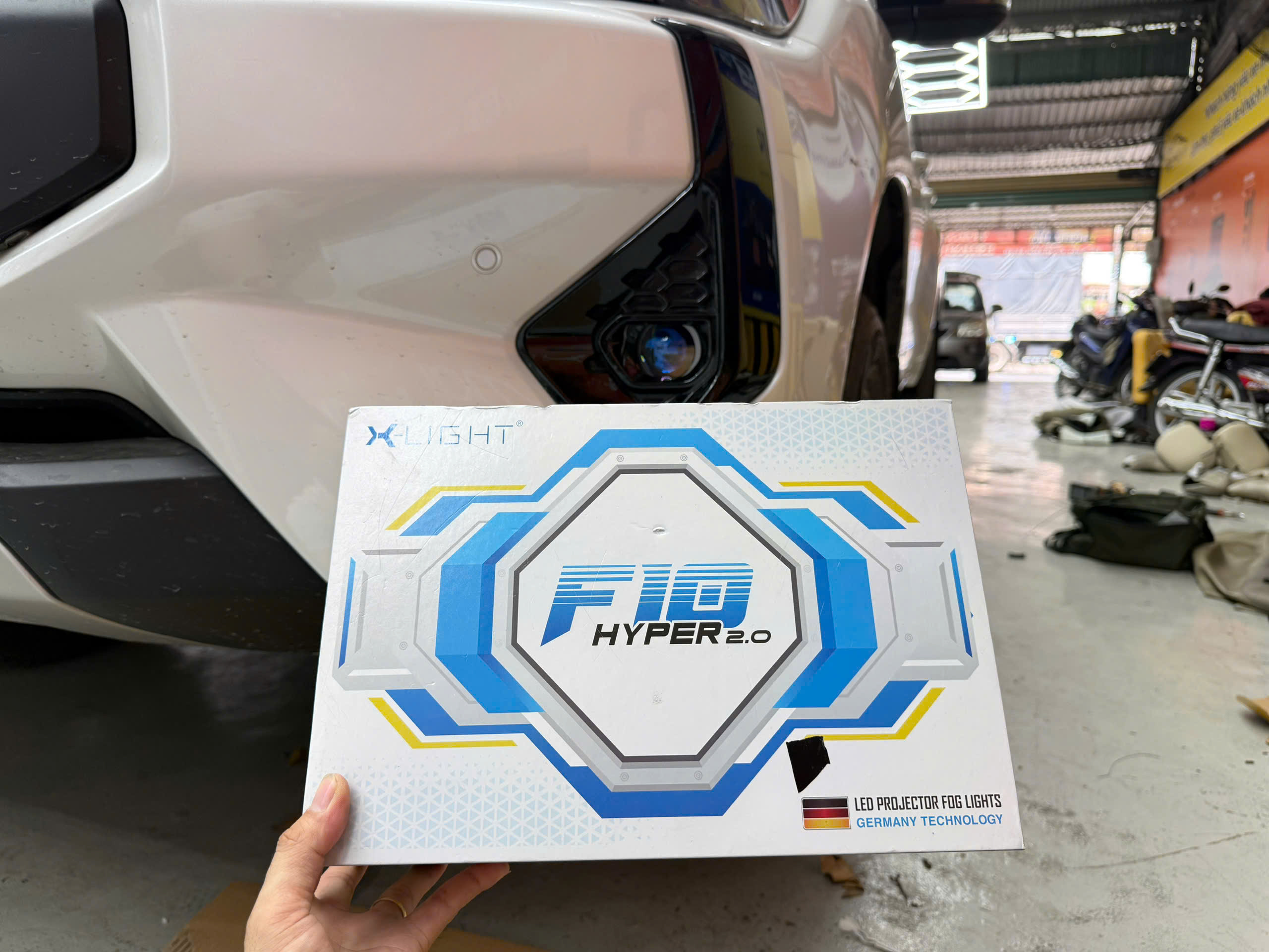 Bi Gầm Xlight Hilux 2024 Sáng Mạnh, Lắp Zin