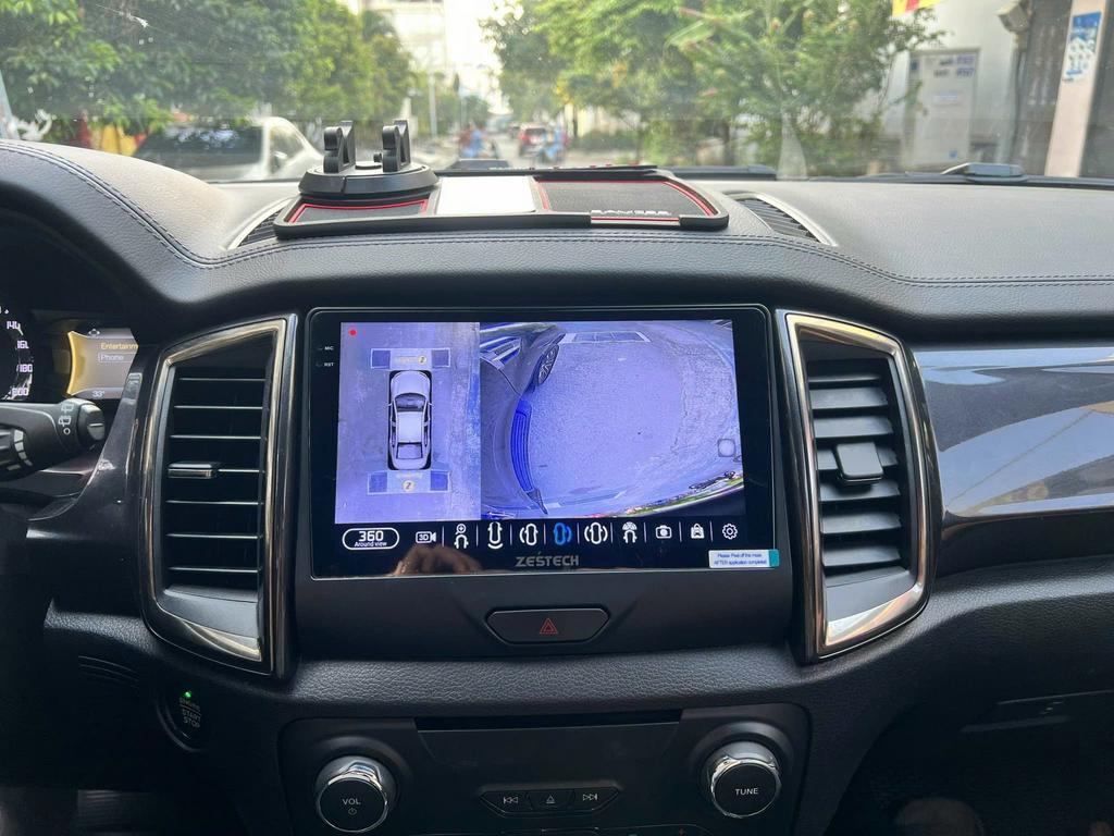 Màn Hình Ford Everest 2020 Lắp Đặt Tận Nơi Uy Tín Chuyên Nghiệp chính hãng 3