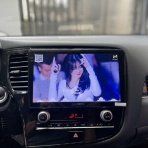Màn Hình Mitsubishi Outlander 2020 Lắp Đặt Tận Nơi TPHCM