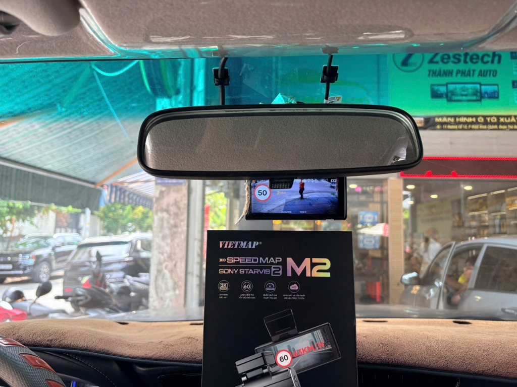 Camera Hành Trình Vietmap M2 Cho Fortuner: Ghi Hình Rõ, Cảnh Báo Chuẩn