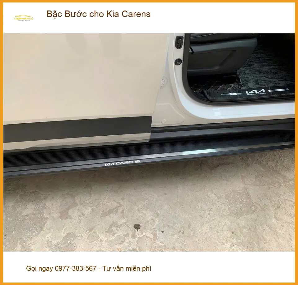 Anh Quang Minh lắp Bậc Bước cho Kia Carens tại Thủ Đức để gia đình dễ dàng lên xuống xe
