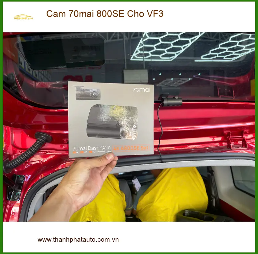 Chị Phương lắp camera 70mai 800SE cho VinFast VF3 tại Quận 2 để an tâm hơn