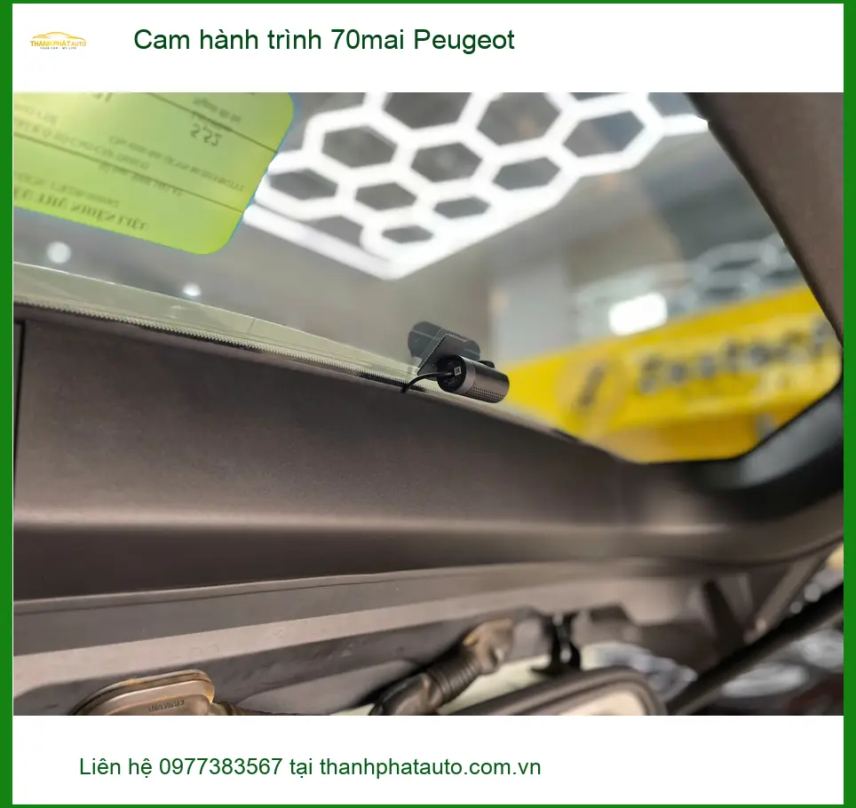 Chị Thảo lắp cam hành trình 70mai cho Peugeot tại Quận 9 để ghi lại hành trình rõ nét hơn ảnh thực tế 3