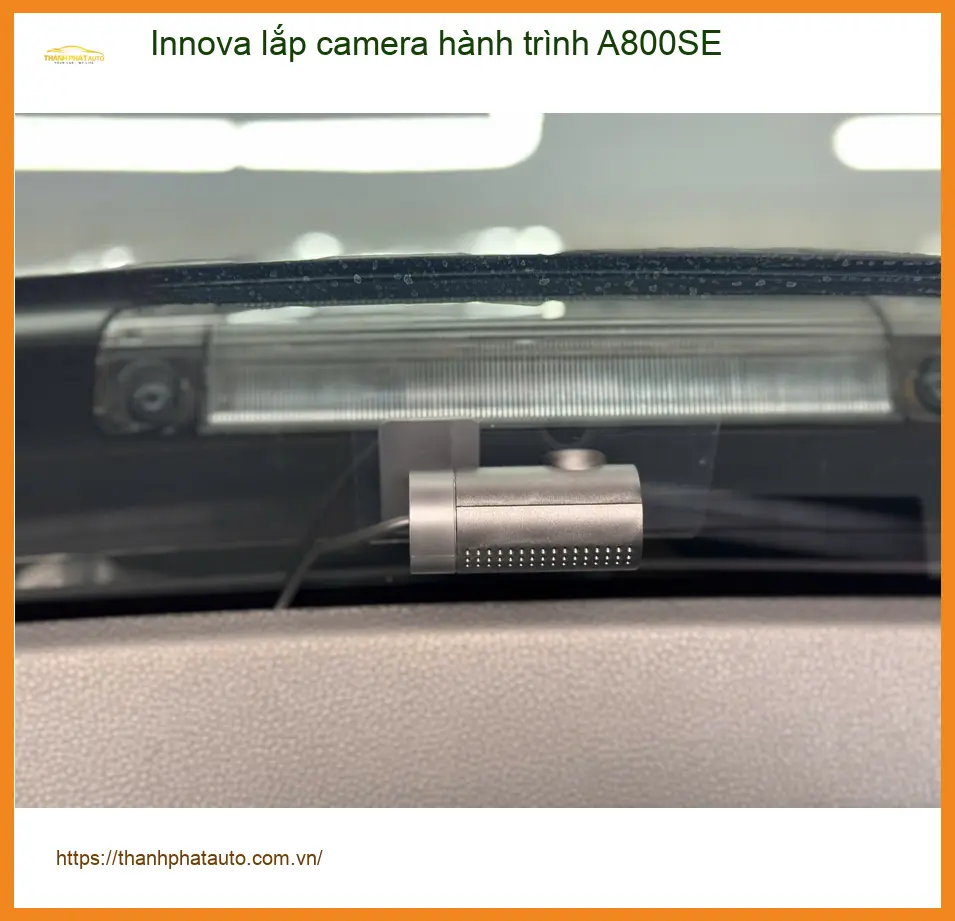 Anh Bằng lắp camera hành trình A800SE Innova Quận 6 để ghi hình rõ nét. ảnh thực tế 4