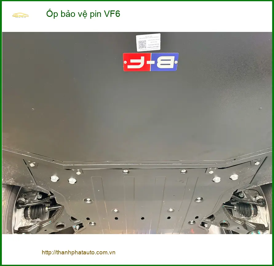 Anh Khải lắp Ốp bảo vệ pin VF6 tại Quận 12 để an tâm hơn khi di chuyển đường dài