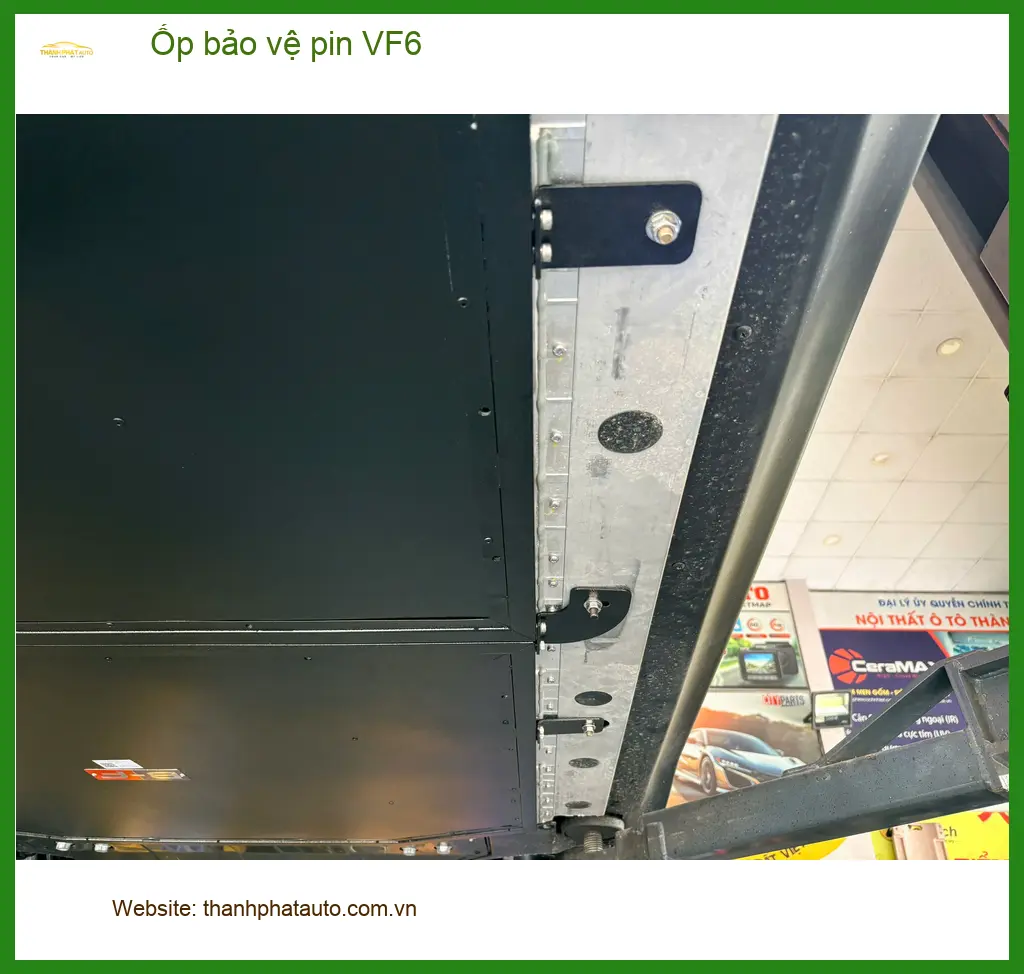 Anh Khải lắp Ốp bảo vệ pin VF6 tại Quận 12 để an tâm hơn khi di chuyển đường dài ảnh thực tế 5