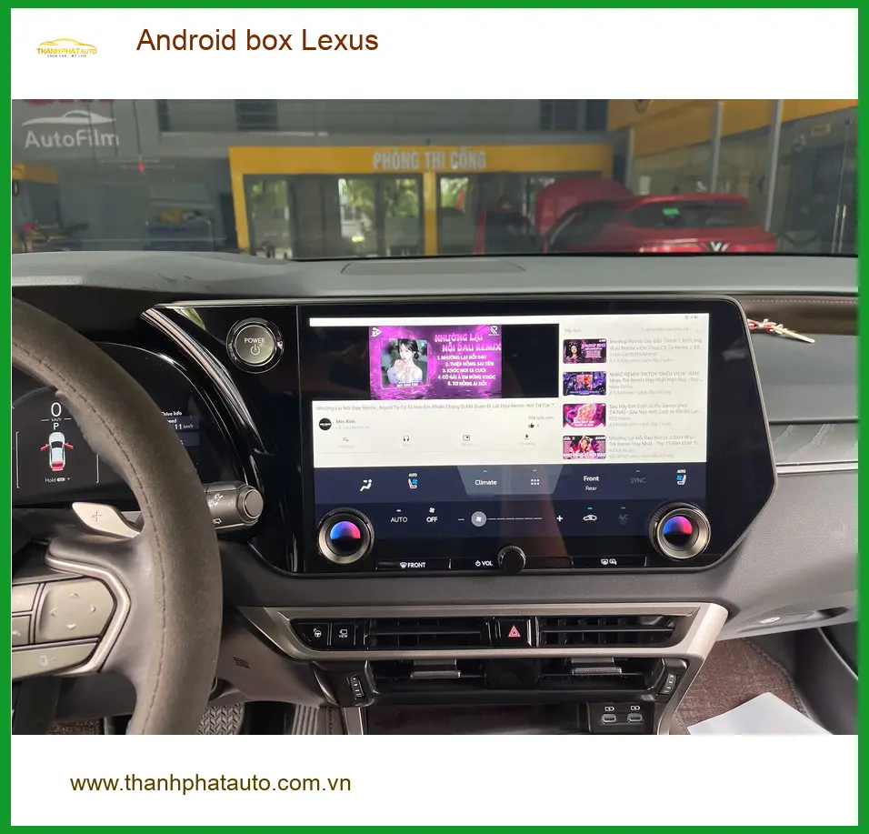 Anh Duy lắp Android Box Lexus RX350 tại Quận 10 để nâng cấp tiện ích giải trí.