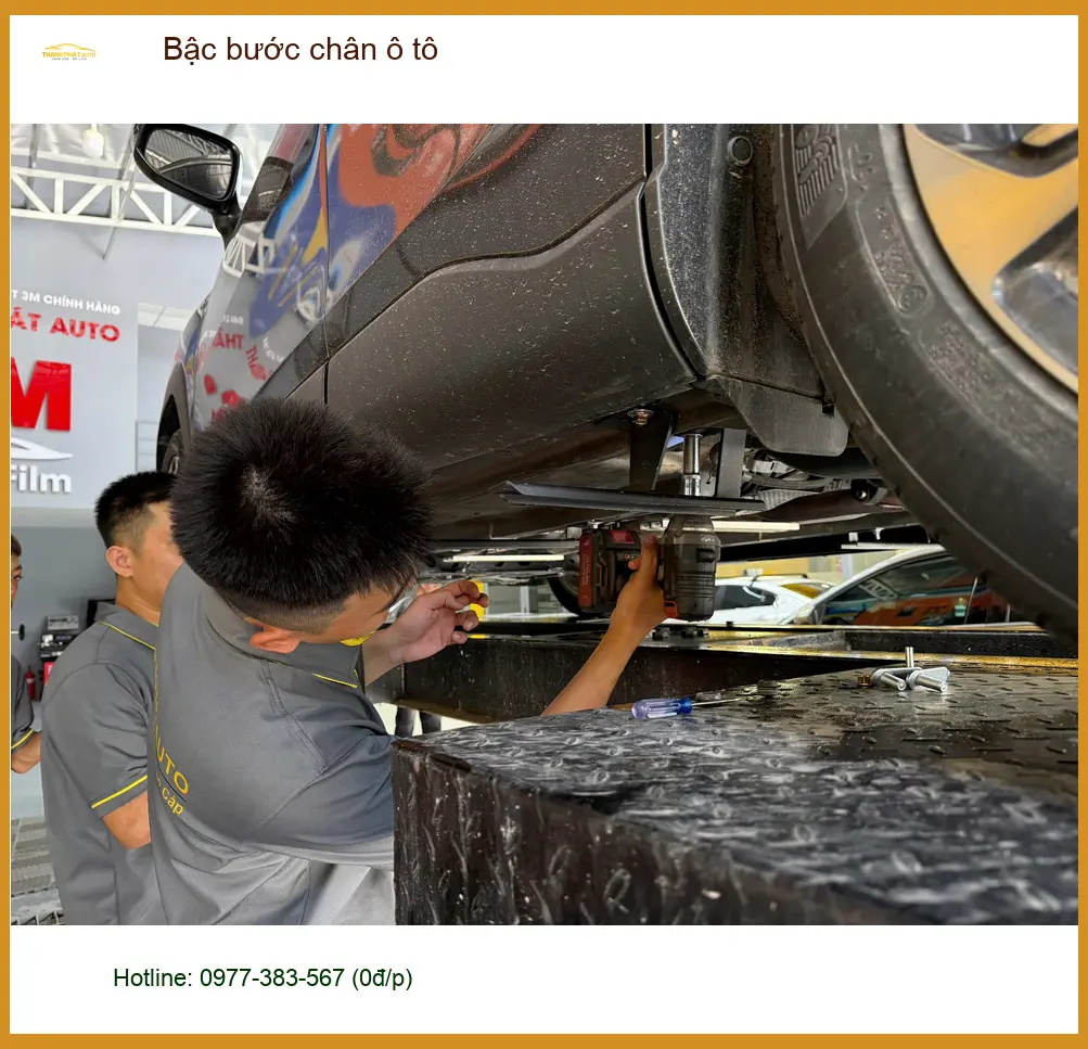 Anh Duy lắp bậc bước chân ô tô Hyundai SantaFe tại Quận Tân Bình, tăng tiện ích ảnh thực tế 4