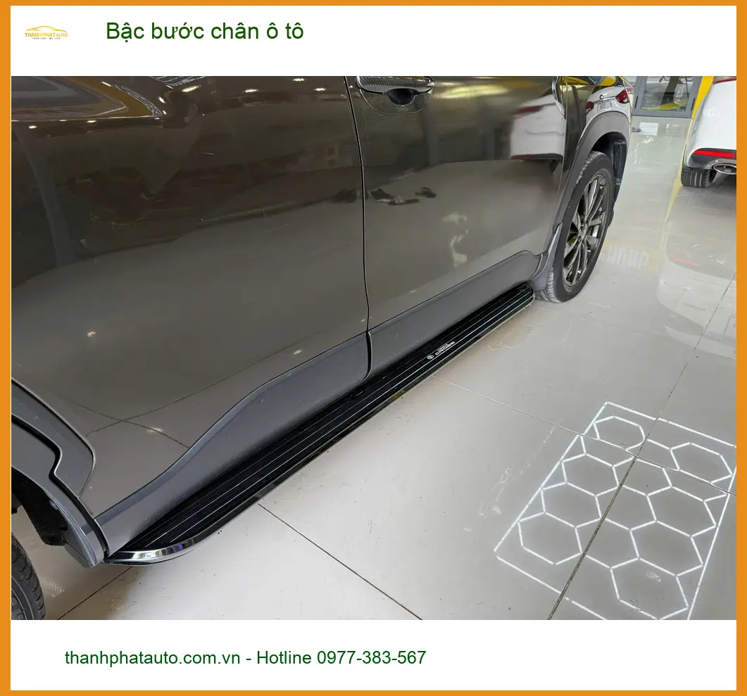 Anh Tấn lắp bậc bước chân ô tô Hyundai Santa Fe tại Quận 9 để tiện lợi hơn ảnh thực tế 4