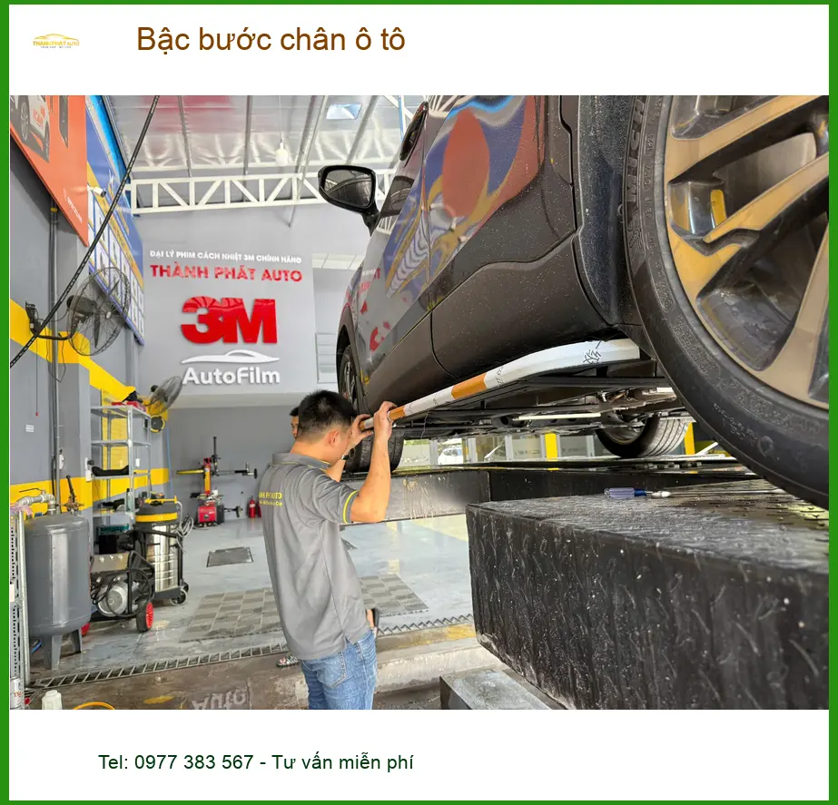 Chú Đức Anh lắp bậc bước chân ô tô Hyundai Santa Fe tại Quận Bình Thạnh ảnh thực tế 2