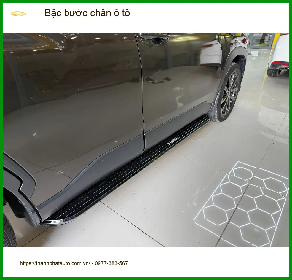 Chú Đức Anh lắp bậc bước chân ô tô Hyundai Santa Fe tại Quận Bình Thạnh ảnh thực tế 4