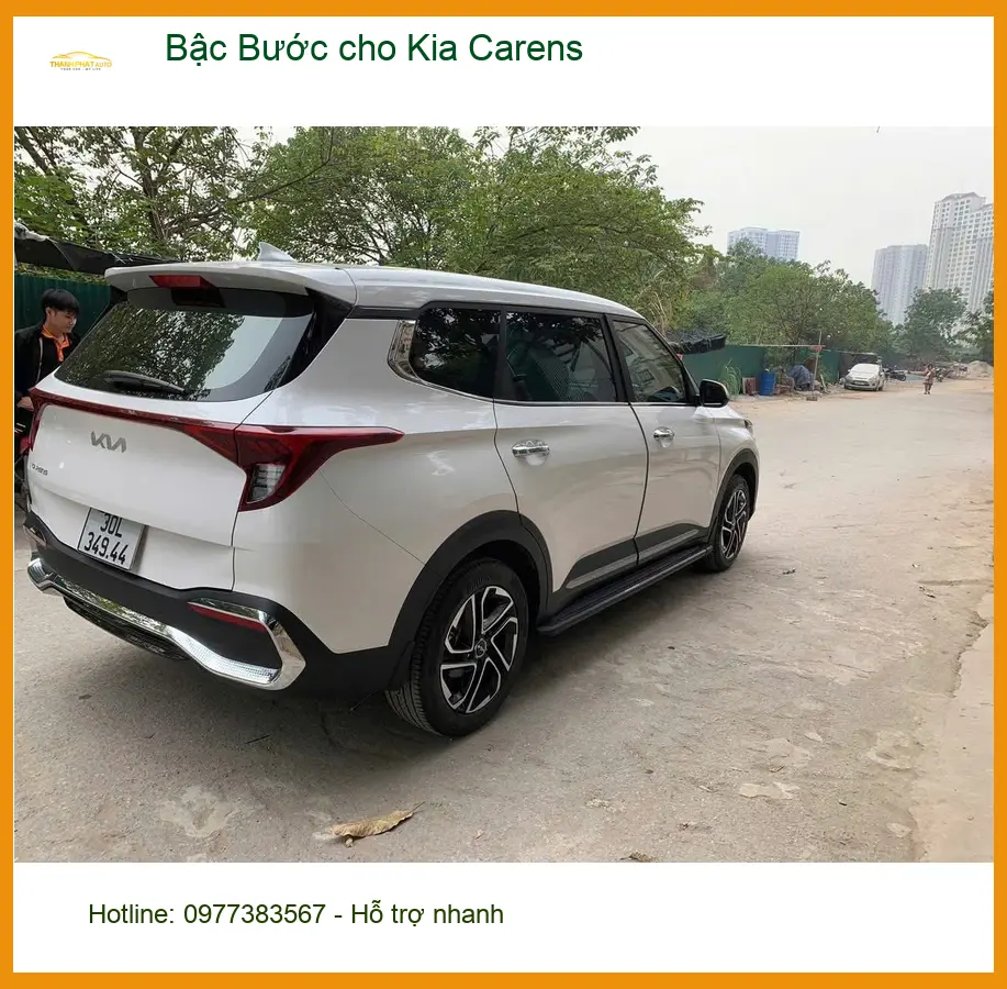 Chú Phước lắp Bậc Bước Kia Carens Quận Phú Nhuận để gia đình dễ dàng lên xuống