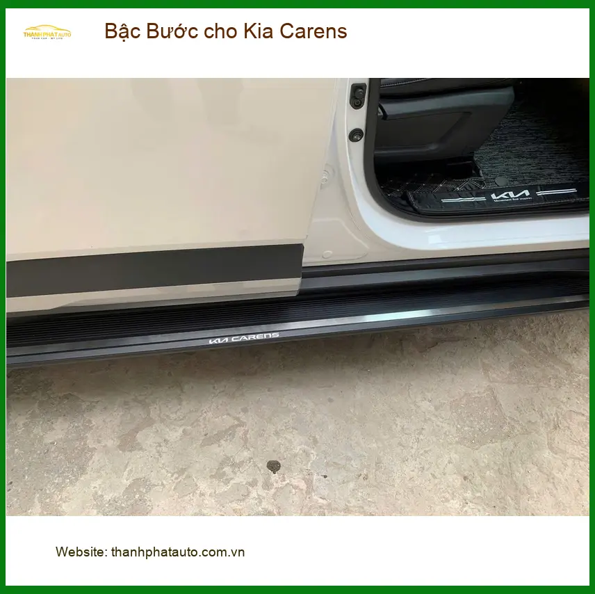 Anh Minh lắp bậc bước cho Kia Carens tại Quận 4 để lên xuống xe dễ dàng hơn ảnh thực tế 2