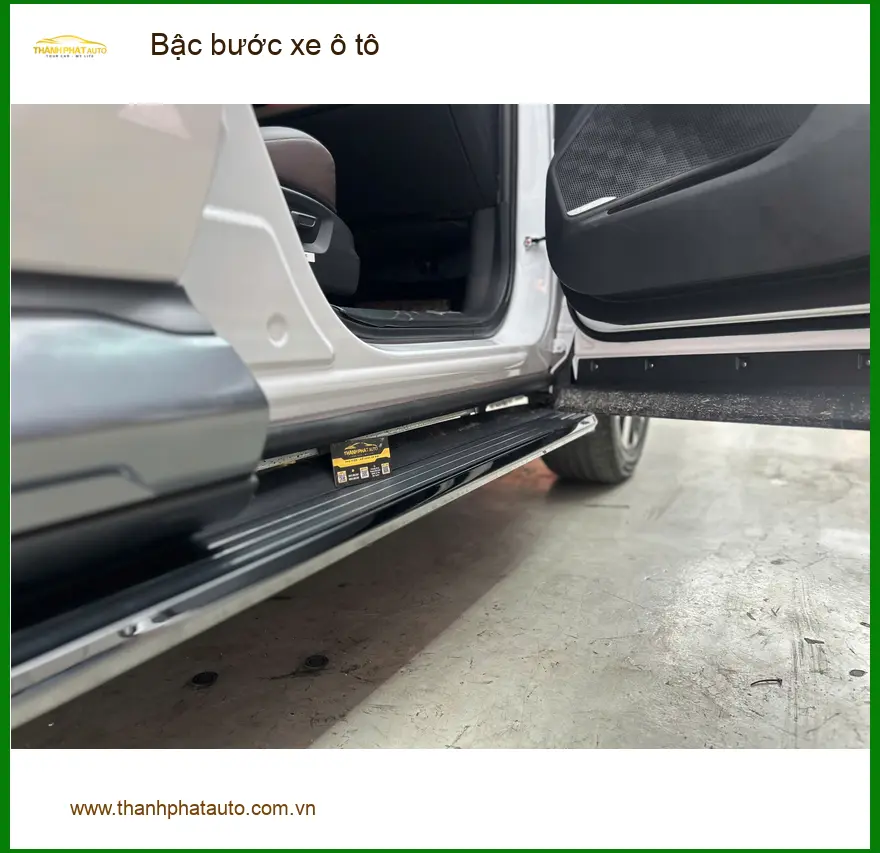 Anh Quang lắp Bậc bước xe ô tô Hyundai Santa Fe tại Nhà Bè vì gia đình có trẻ nhỏ ảnh thực tế 3
