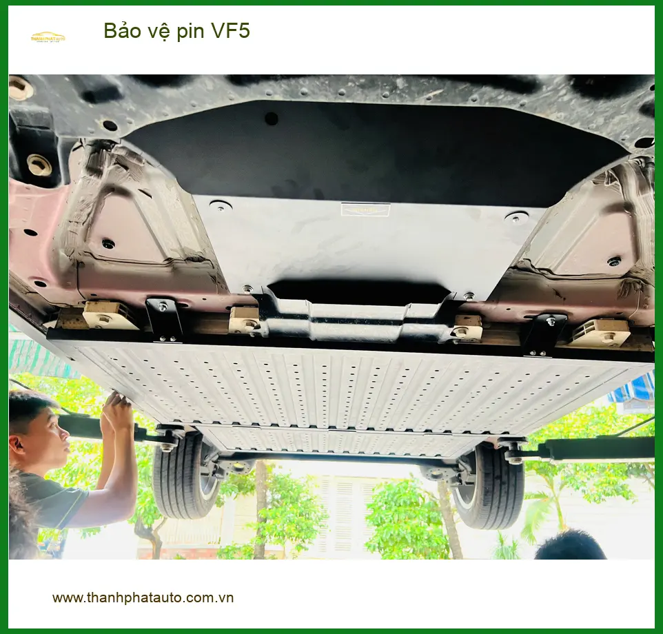 Chú Tấn bảo vệ pin VF5 tại Quận Bình Thạnh để kéo dài tuổi thọ và an toàn sử dụng ảnh thực tế 2