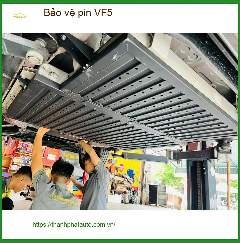 Chú Tấn bảo vệ pin VF5 tại Quận Bình Thạnh để kéo dài tuổi thọ và an toàn sử dụng ảnh thực tế 4