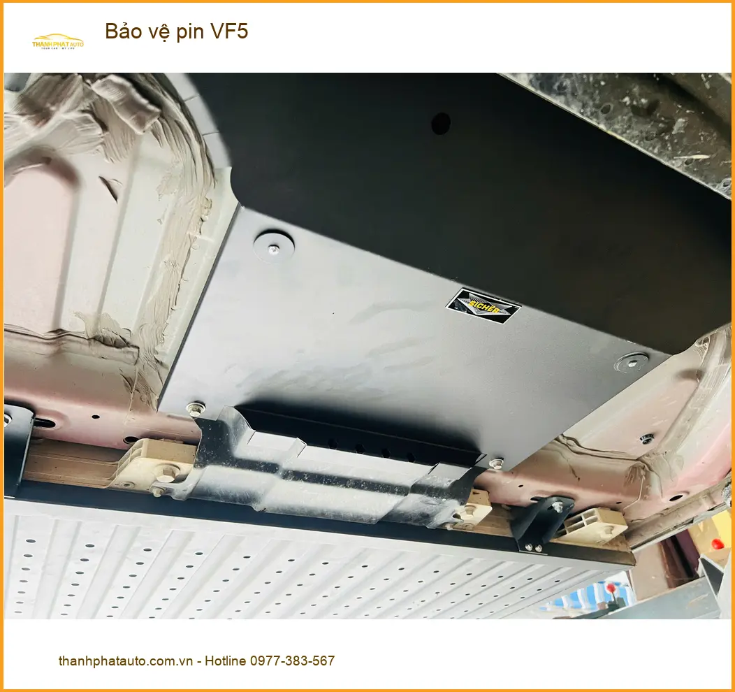Chị Thảo lắp Bảo vệ pin VF5 tại Bình Chánh để kéo dài tuổi thọ ảnh thực tế 4