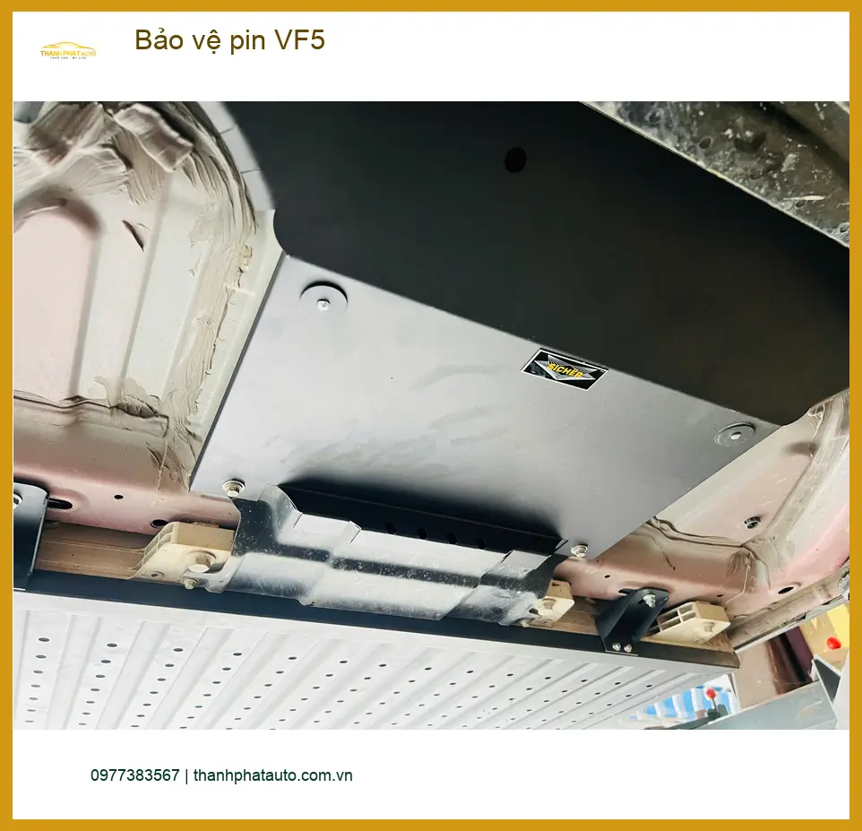 Anh Khang bảo vệ pin VinFast VF5 Plus tại Thủ Đức để tăng tuổi thọ ảnh thực tế 4