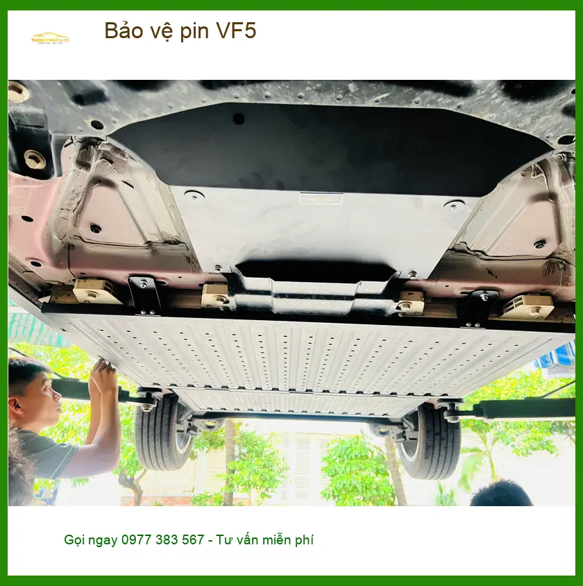 Anh Khải bảo vệ pin VinFast VF5 tại Quận 2 để tăng tuổi thọ và hiệu suất ảnh thực tế 3