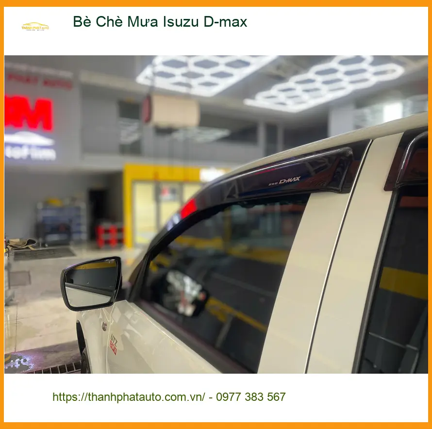 Chị Thảo lắp Bè Chè Mưa Isuzu D-max Quận 2 để trang trí xe độc đáo