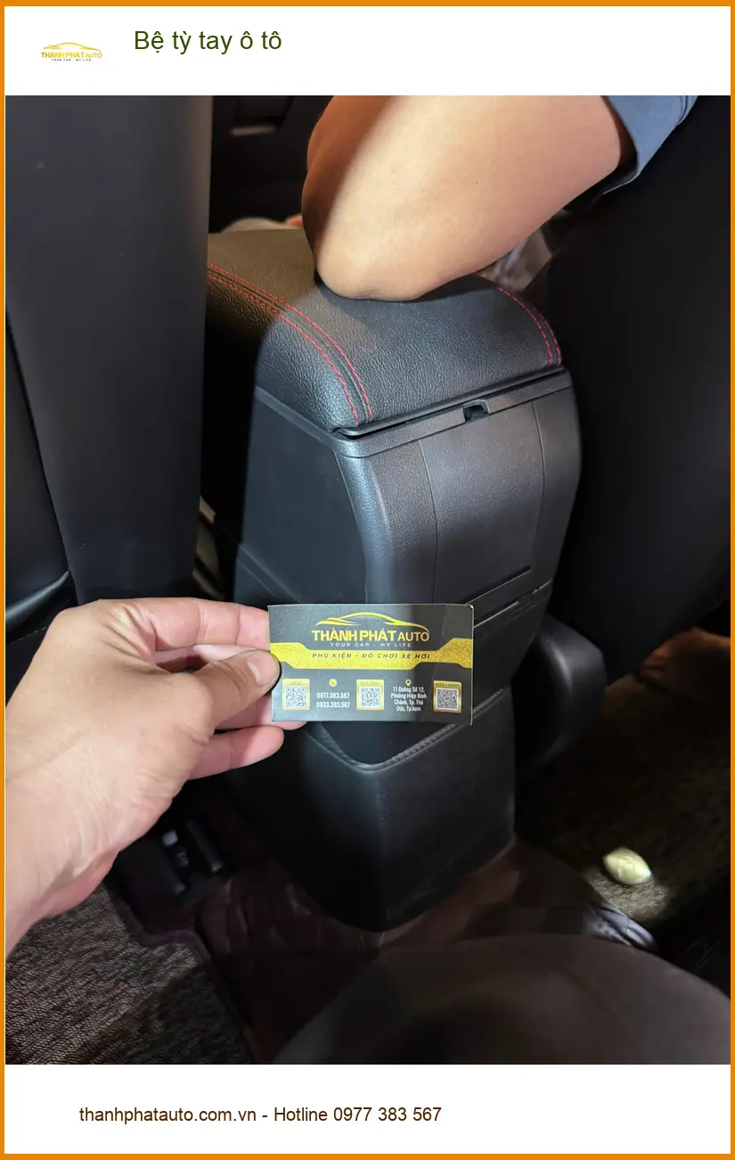 Anh Minh lắp bệ tỳ tay ô tô cho Mazda CX-5 tại Quận 7 để lái xe thoải mái hơn ảnh thực tế 3