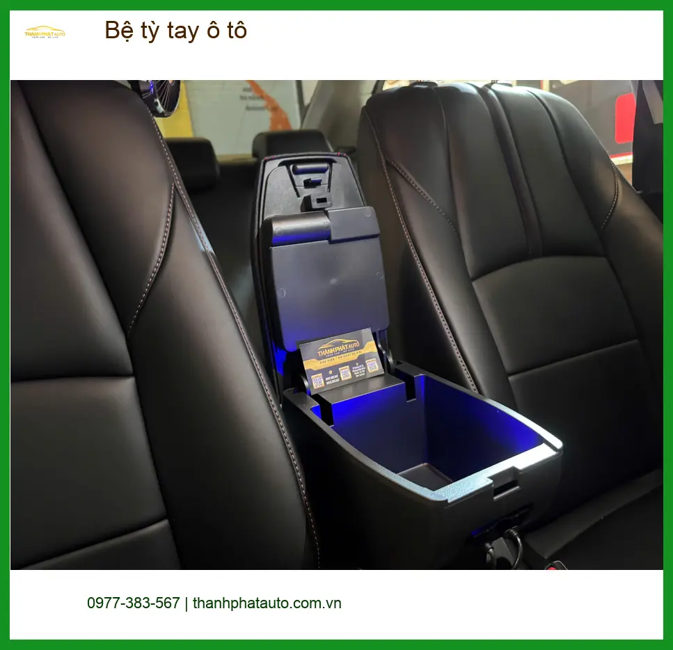 Anh Tấn lắp bệ tỳ tay ô tô Hyundai Accent tại Quận 10 để đỡ mỏi tay ảnh thực tế 4