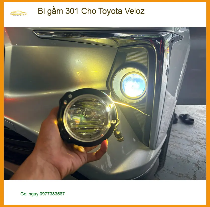 Chú Lộc lắp bi gầm 301 cho Toyota Veloz tại Quận 7 để cải thiện tầm nhìn tối