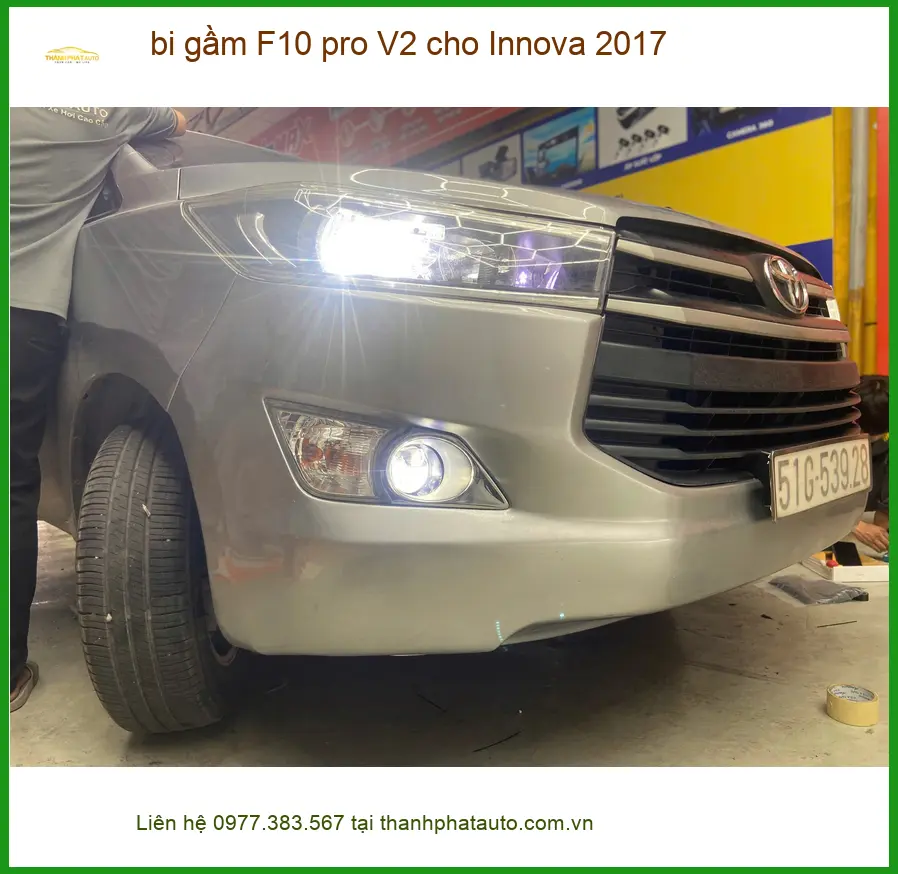 Chú Quang lắp bi gầm F10 Pro V2 cho Innova 2017 tại Quận Tân Phú để cải thiện tầm nhìn ban đêm ảnh thực tế 2