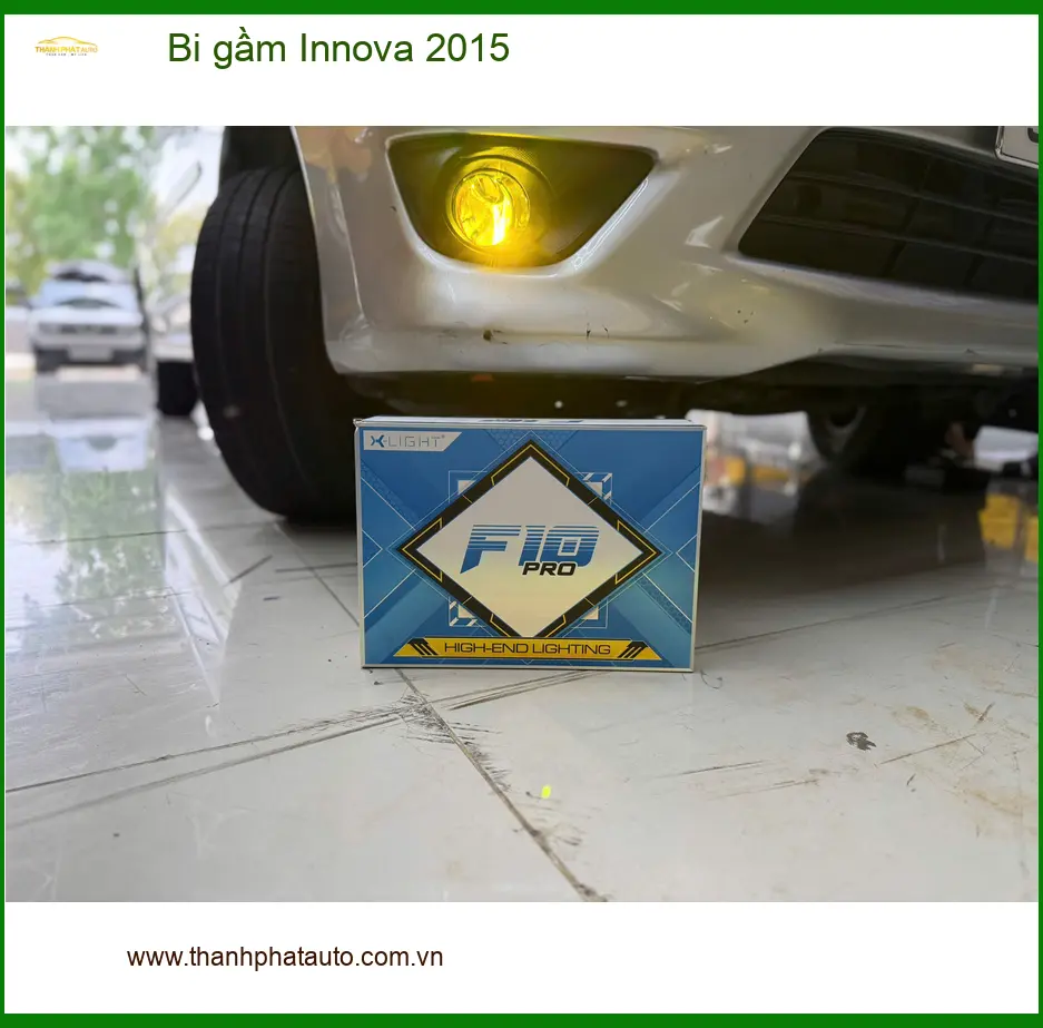 Anh Tùng lắp bi gầm Innova 2015 vì đèn yếu khi đi đường đêm tại Quận 10 ảnh thực tế 3