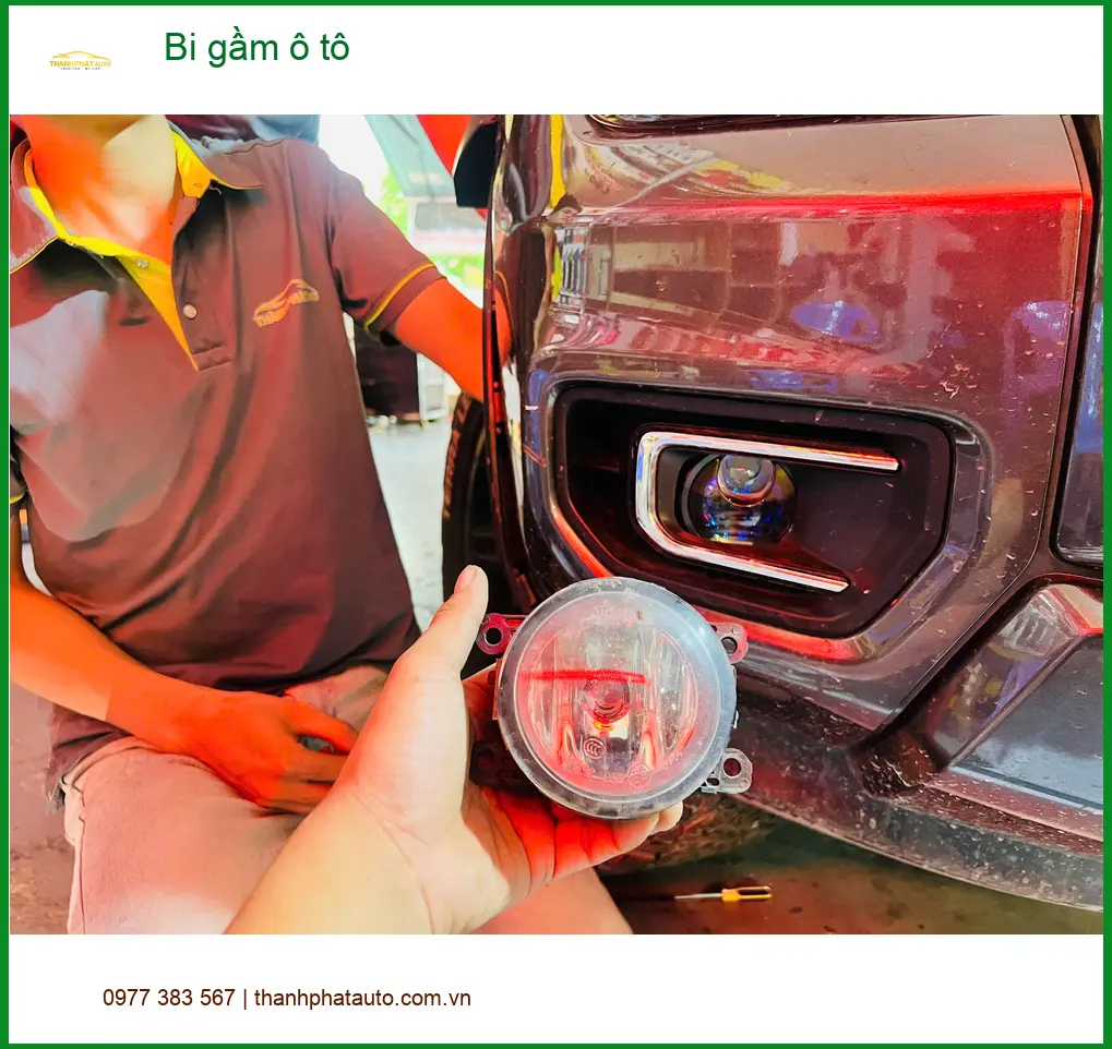 Anh Dũng độ bi gầm ô tô cho Mazda 3 tại Quận 5 để cải thiện tầm nhìn ban đêm. ảnh thực tế 5