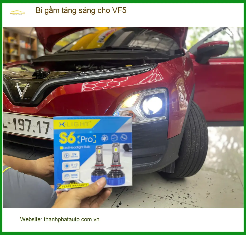 Anh Đạt độ bi gầm tăng sáng cho VF5 tại Quận Thủ Đức vì đèn zin không đủ sáng khi đi đêm ảnh thực tế 4